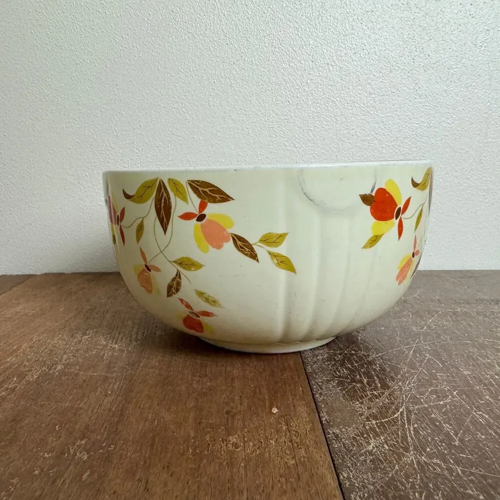 Hall's Superior Kitchenware Mary‎ Dunbar Fall Jewel Tea Autumn Leaf Bowl Uranium